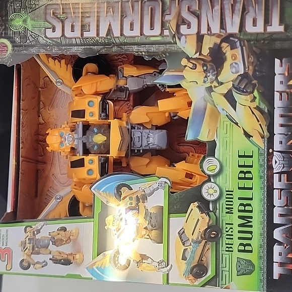 Transformers Toys Rise of The Beasts Movie, Beast-Mode Bumblebee Converting Toy - Picture 2 of 11